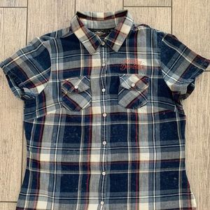 Harley Davidson women button down short sleeves shirt. Size M